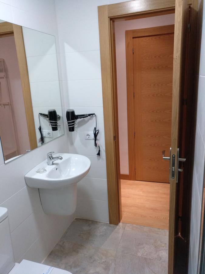 Hostal Rioja Condestable โลโกรโญ ภายนอก รูปภาพ