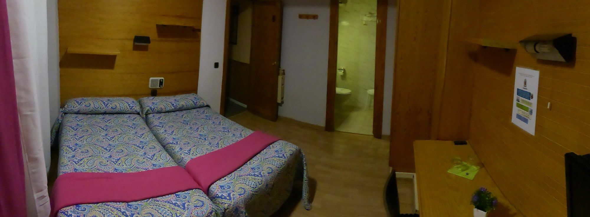 Hostal Rioja Condestable โลโกรโญ ภายนอก รูปภาพ